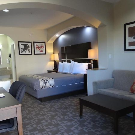 Regency Inn & Suites - Baytown Exterior foto