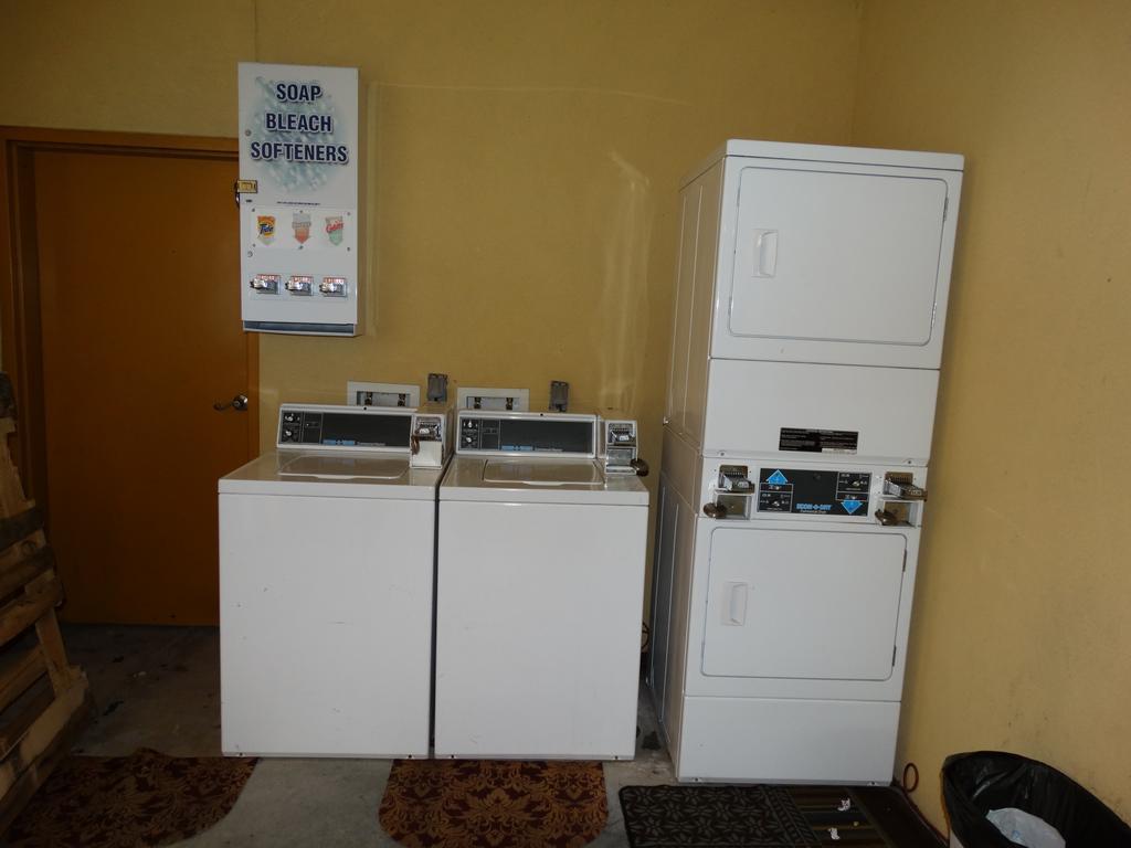 Regency Inn & Suites - Baytown Exterior foto