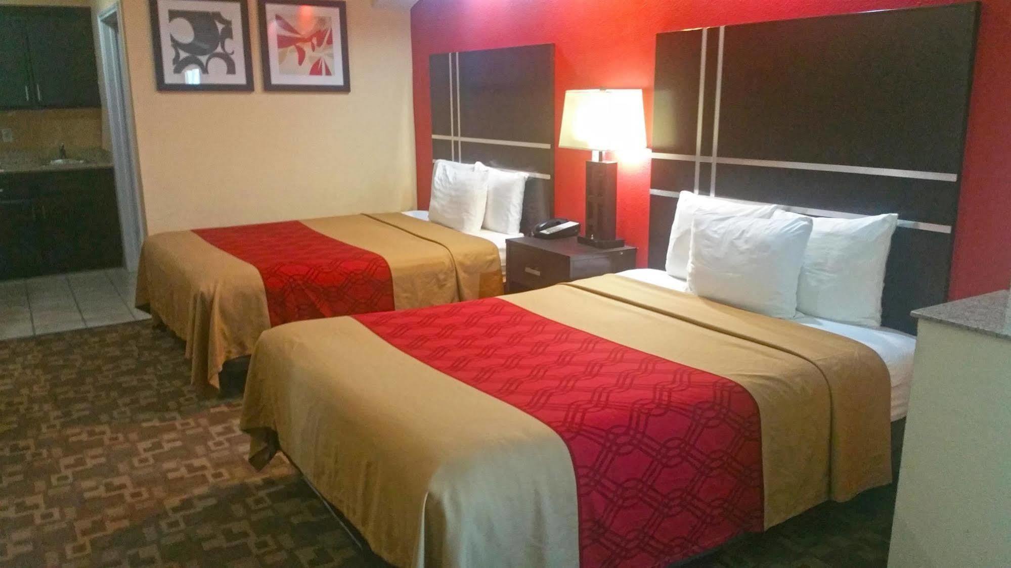 Regency Inn & Suites - Baytown Exterior foto